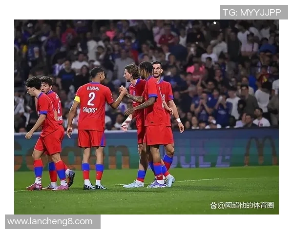 世界杯精彩对决皇马完胜曼联绝杀瞬间引发全场狂欢数据分析揭秘