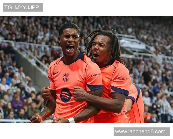 德甲精彩对决巴萨6比2热刺神奇扑救引发争议与热议